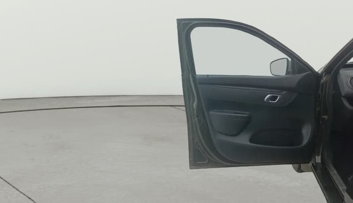 2019 Renault Kwid RXT 1.0 (O), Petrol, Manual, 57,054 km, LHS Front Door