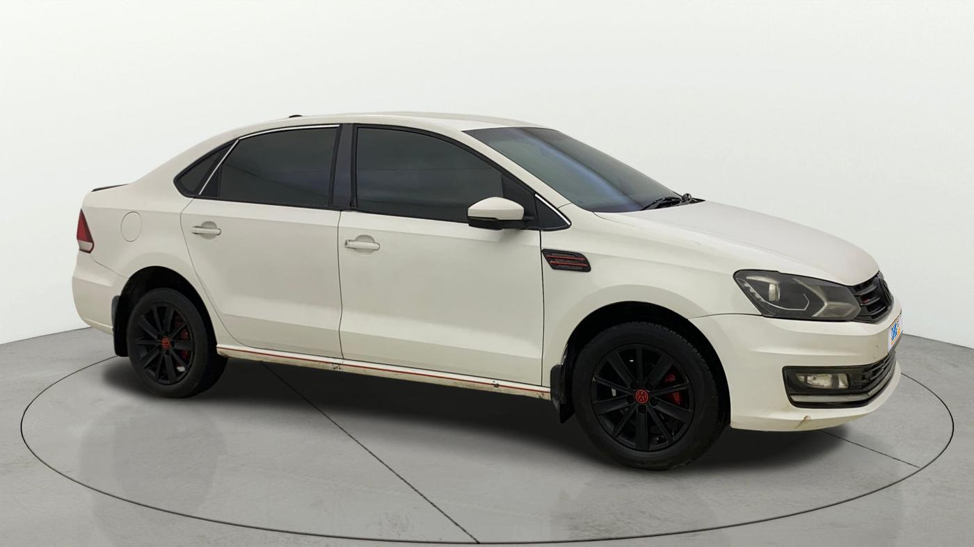 2015 Volkswagen Vento HIGHLINE PETROL AT, Petrol, Automatic, 83,539 km, Right Front Diagonal