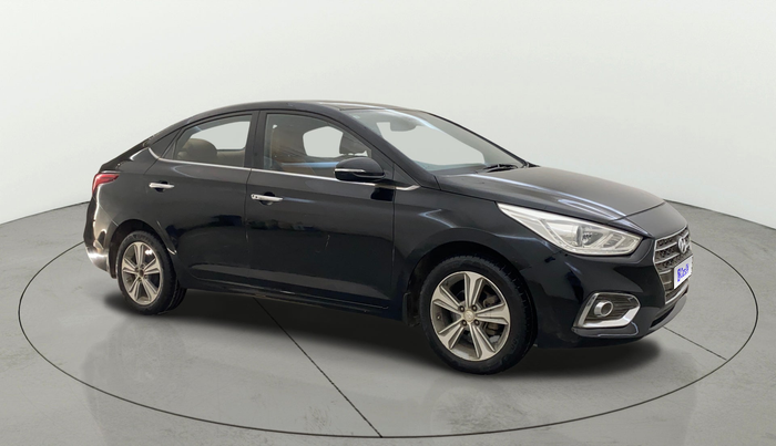 2018 Hyundai Verna 1.6 SX (O) CRDI MT, Diesel, Manual, 1,34,560 km, Right Front Diagonal