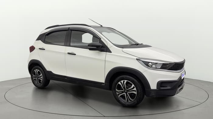 2024 Tata TIAGO NRG  NRG XZA CNG, CNG, Automatic, 29,344 km, Right Front Diagonal