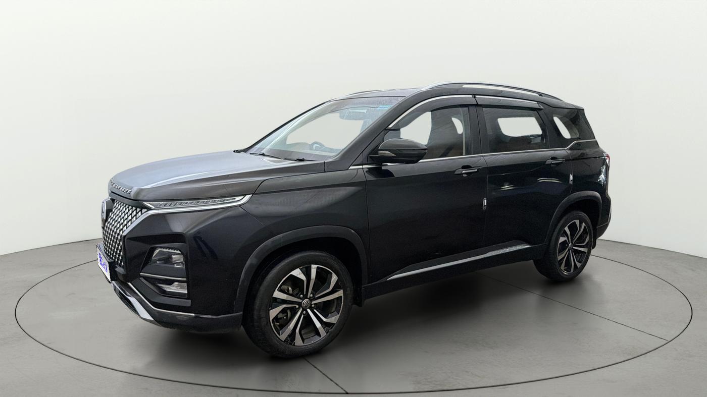 2024 MG HECTOR PLUS SHARP PRO 1.5 TURBO MT 7 STR, Petrol, Manual, 13,842 km, Left Front Diagonal