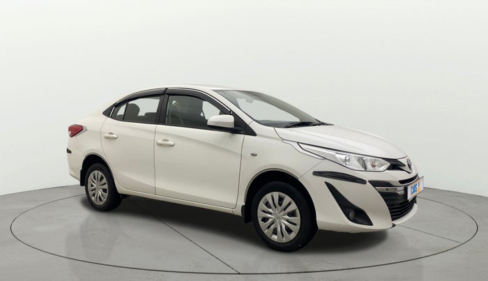 2021 Toyota YARIS J MT, Petrol, Manual, 25,813 km, Right Front Diagonal