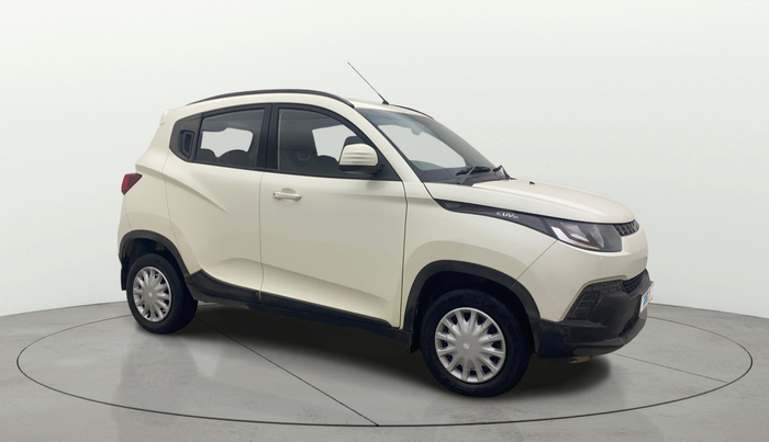 2016 Mahindra Kuv100 K6 PLUS 6 STR, Petrol, Manual, 37,851 km, Right Front Diagonal