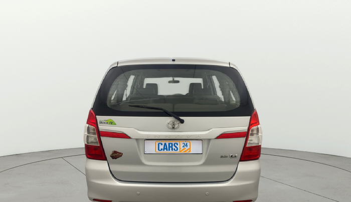 2014 Toyota Innova 2.5 GX 8 STR, Diesel, Manual, 1,07,663 km, Back/Rear