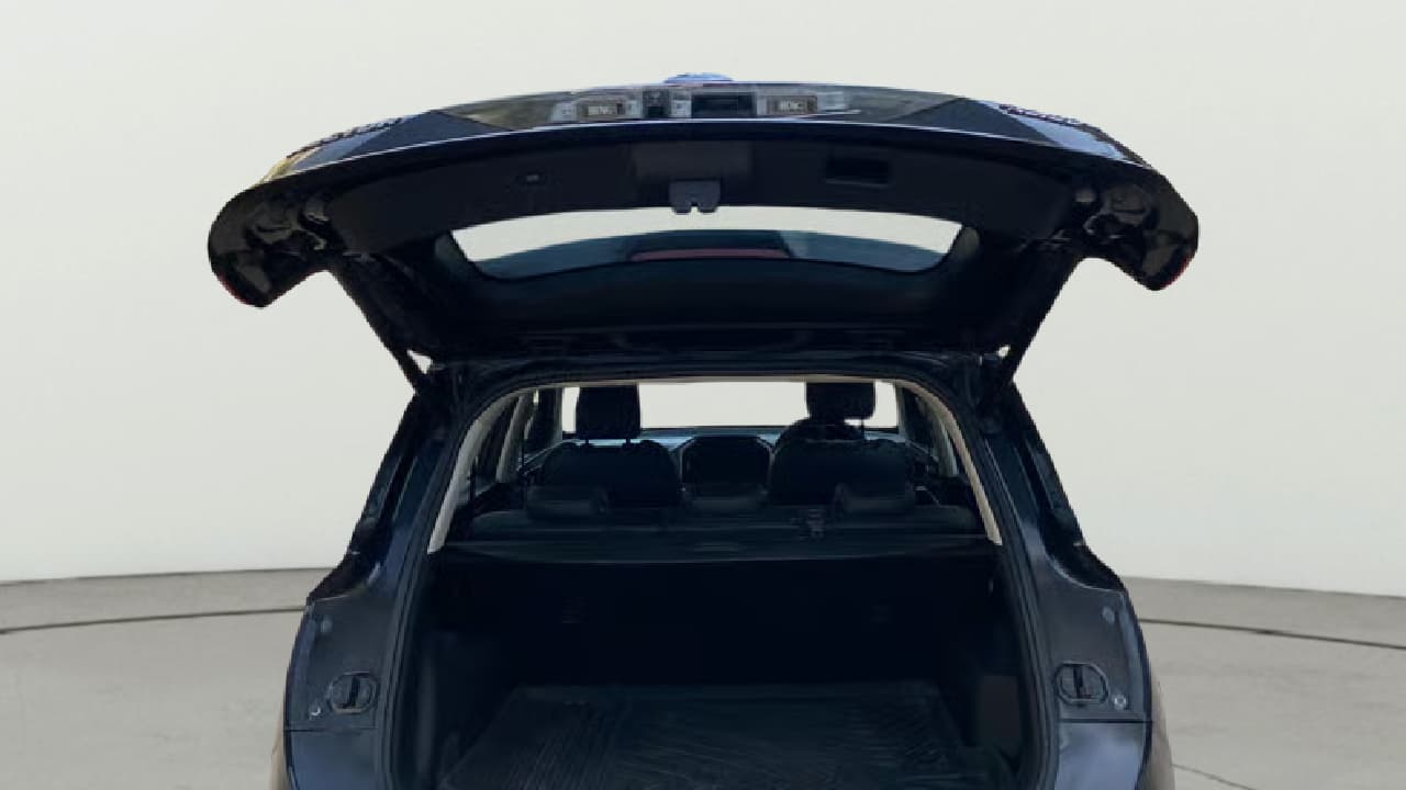 2019 MG HECTOR SHARP 1.5 DCT PETROL, Petrol, Automatic, 1,18,069 km, Boot Door Open
