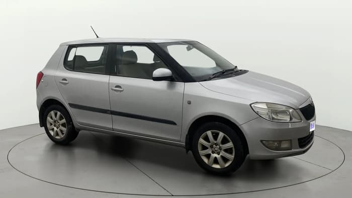 2013 Skoda Fabia ELEGANCE 1.2 MPI, Petrol, Manual, 1,19,500 km, Right Front Diagonal