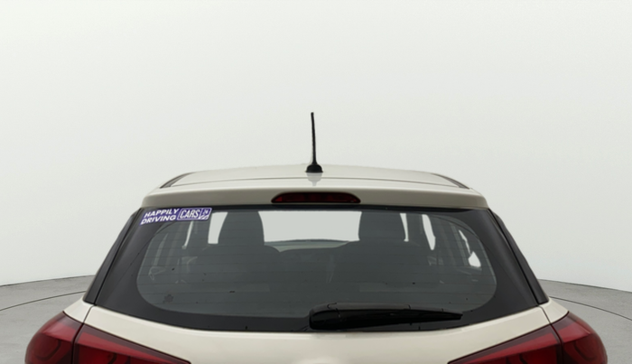 2017 Hyundai Elite i20 ASTA 1.2, Petrol, Manual, 1,03,531 km, Rear Windshield