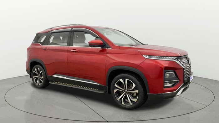 2024 MG HECTOR PLUS SAVVY PRO 1.5 TURBO CVT 6 STR, Petrol, Automatic, 44,102 km, Right Front Diagonal