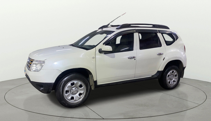 2014 Renault Duster 85 PS RXL DIESEL, Diesel, Manual, 1,19,788 km, Left Front Diagonal