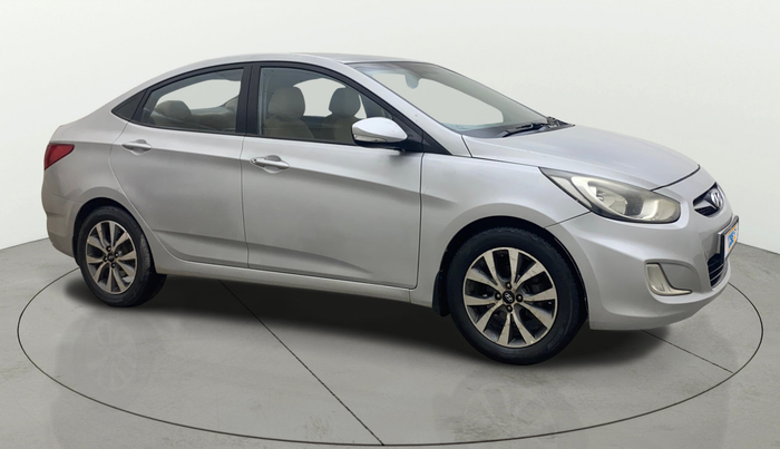 2014 Hyundai Verna FLUIDIC 1.6 CRDI SX, Diesel, Manual, 1,44,910 km, Right Front Diagonal