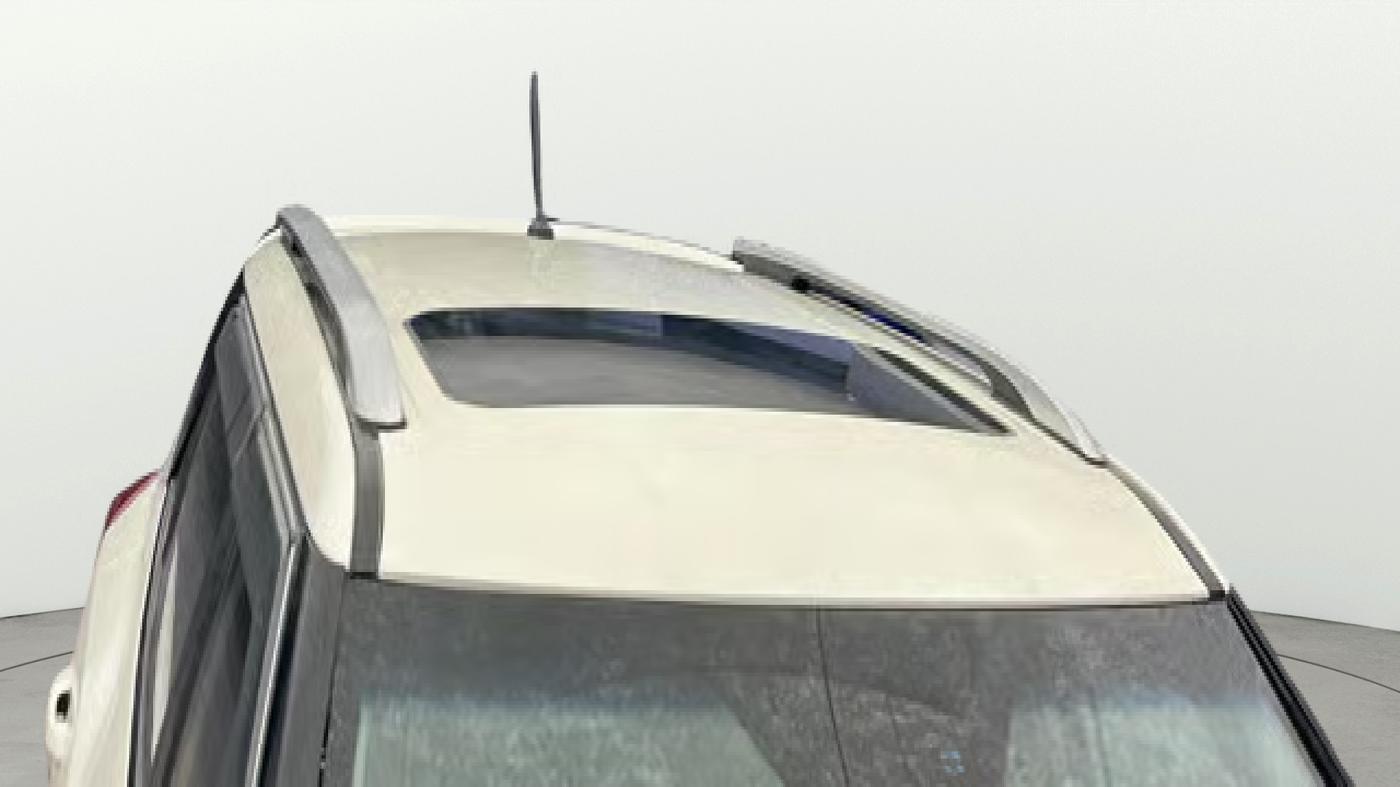 2019 Mahindra XUV300 W8 (O) 1.5 DIESEL, Diesel, Manual, 70,097 km, Roof