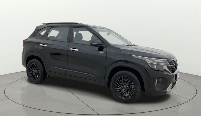 2024 KIA SELTOS  HTK 1.5 PETROL MT, Petrol, Manual, 39,173 km, Right Front Diagonal