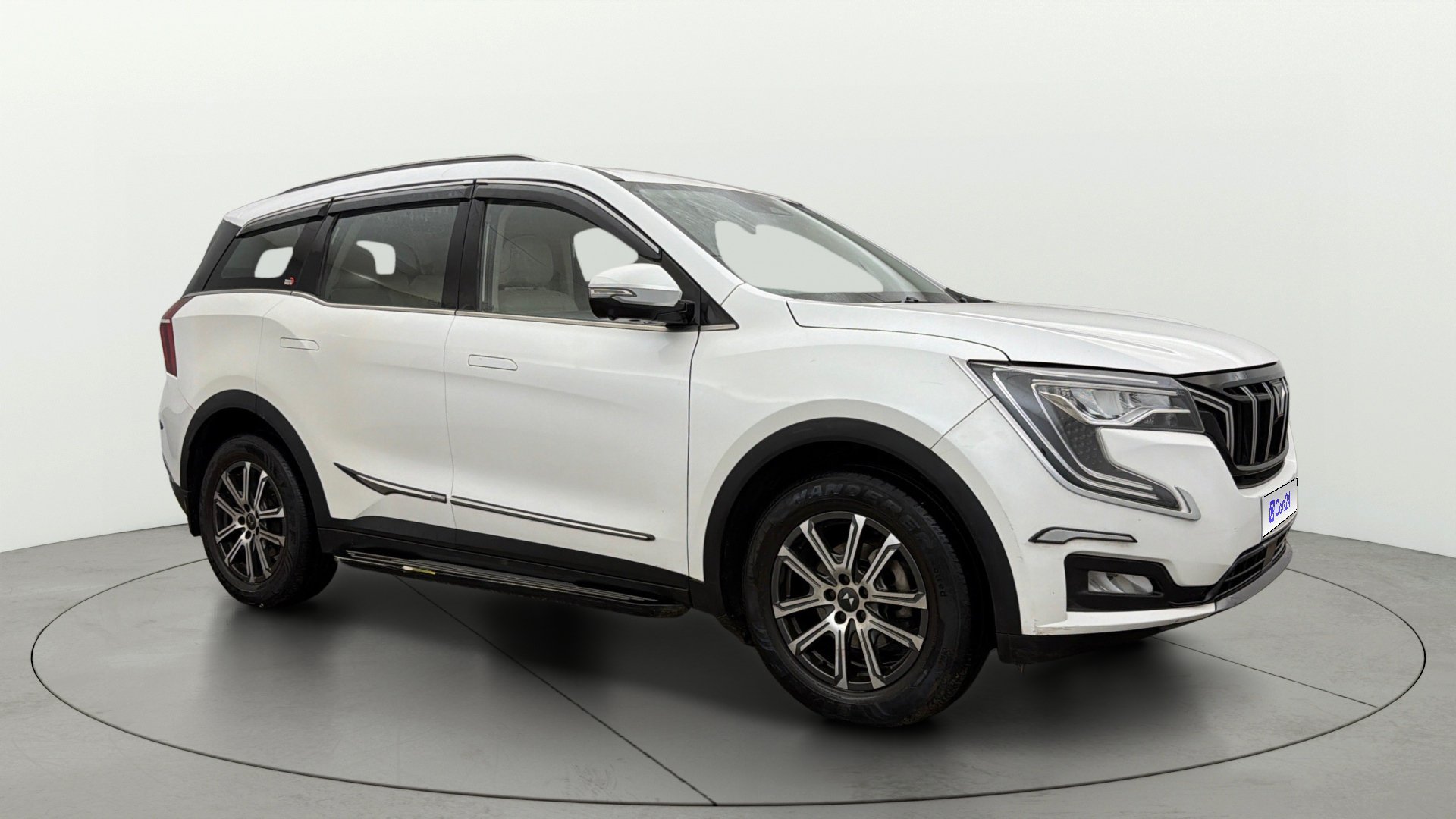 2023 Mahindra XUV700 2021-2026 AX 7 LUXURY D AT 7 STR 2023 Mahindra XUV700 2021-2026 AX 7 LUXURY D AT 7 STR