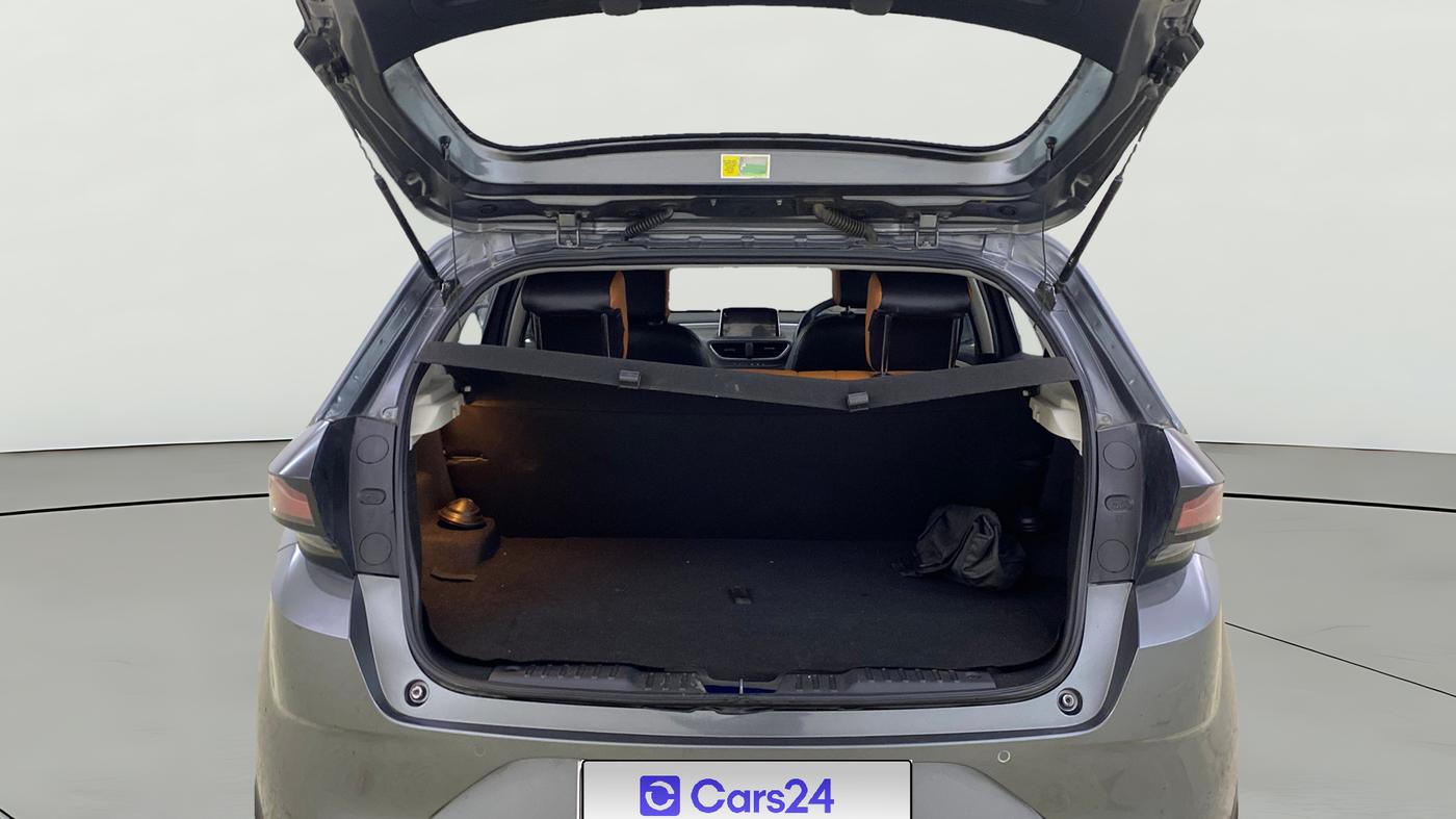 2024 Tata ALTROZ XZ PLUS SUNROOF CNG, CNG, Manual, 20,242 km, Boot Open Zoomed View