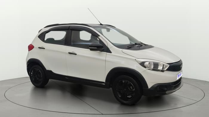 2018 Tata TIAGO NRG DIESEL, Diesel, Manual, 1,01,939 km, Right Front Diagonal