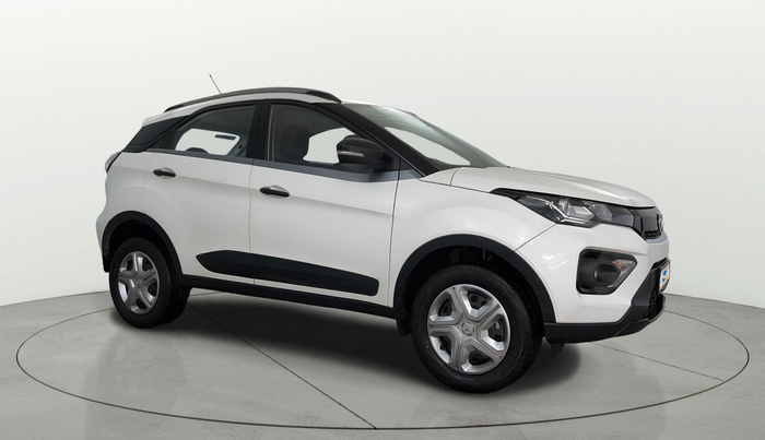 2020 Tata NEXON XMA SUNROOF PETROL, Petrol, Automatic, 50,026 km, Right Front Diagonal