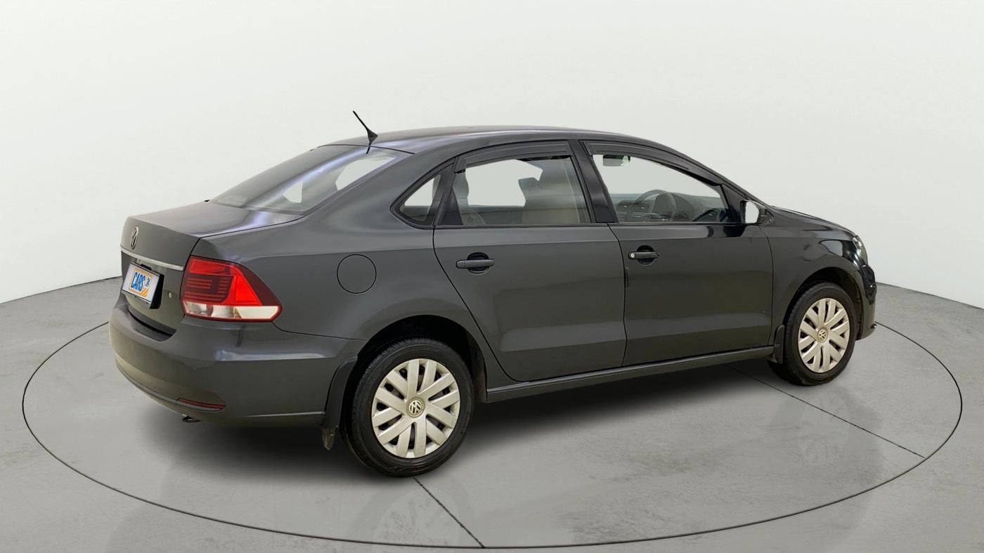 2015 Volkswagen Vento COMFORTLINE 1.6, Petrol, Manual, 45,335 km, Right Back Diagonal