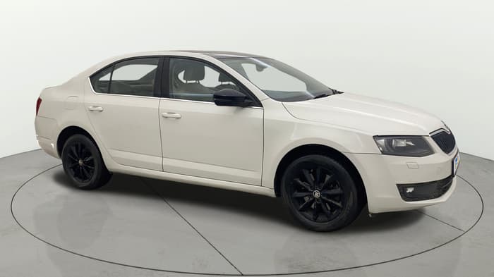 2015 Skoda Octavia ELEGANCE 1.8 TSI AT, Petrol, Automatic, 77,825 km, Right Front Diagonal