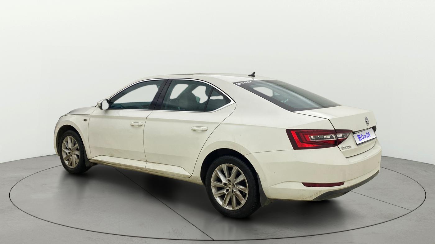 2016 Skoda Superb L&K 1.8 TSI AT, Petrol, Automatic, 50,102 km, Left Back Diagonal