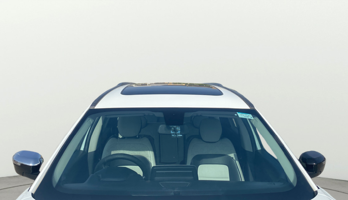 2022 Tata Safari XT PLUS, Diesel, Manual, 84,639 km, Front Windshield