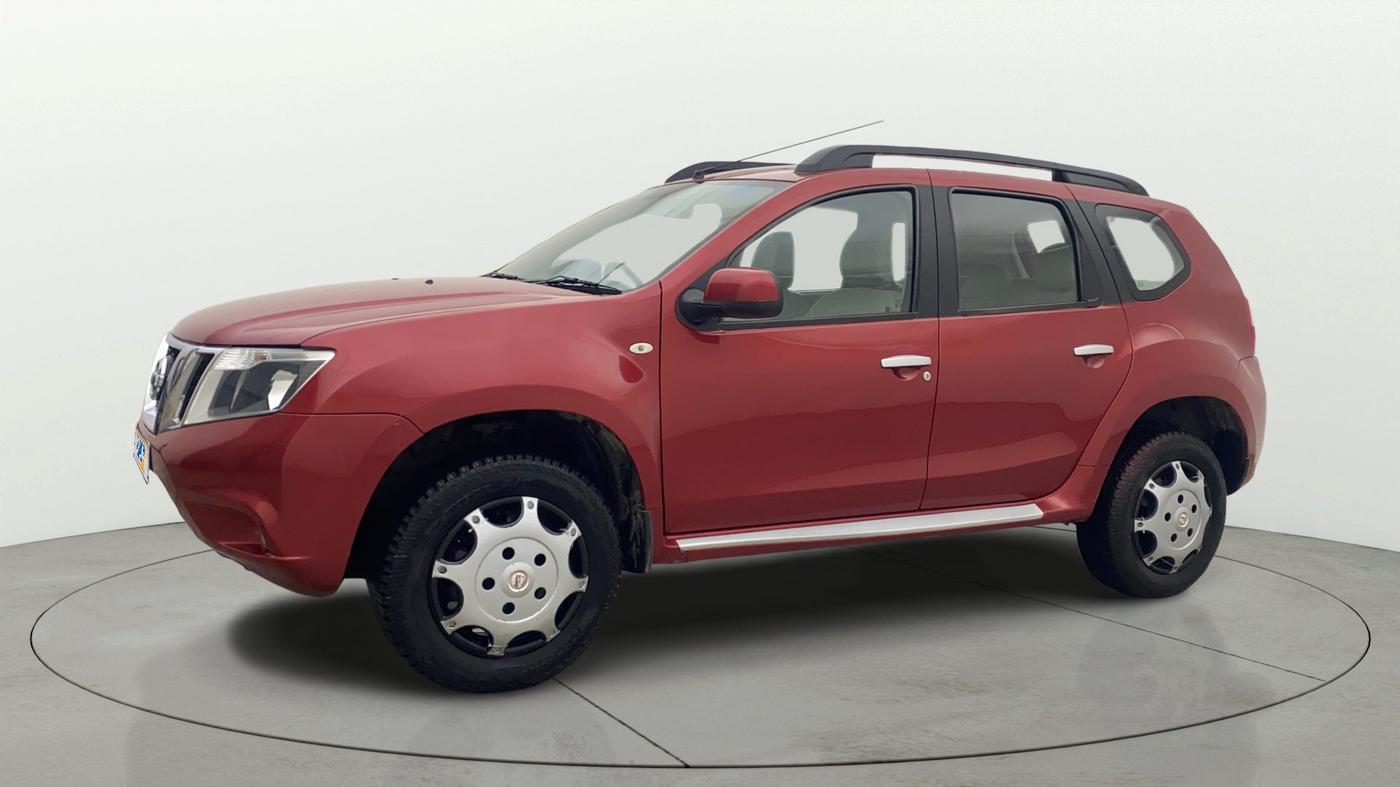 2014 Nissan Terrano XL (P), Petrol, Manual, 1,24,832 km, Left Front Diagonal