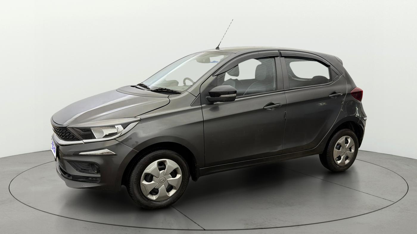 2022 Tata Tiago XT CNG, CNG, Manual, 33,279 km, Left Front Diagonal