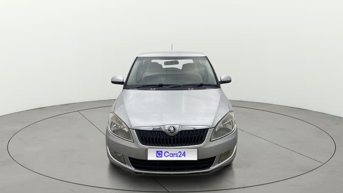 2013 Skoda Fabia ELEGANCE 1.2 MPI, Petrol, Manual, 1,19,500 km, Front
