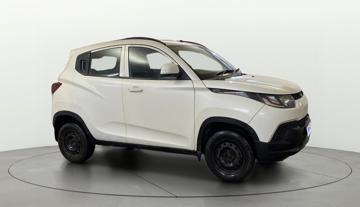 2017 Mahindra Kuv100 K8 6 STR, CNG, Manual, 31,677 km, SRP