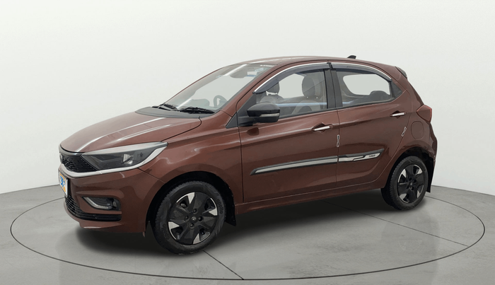 2025 Tata Tiago XZA iCNG, CNG, Automatic, 21,051 km, Left Front Diagonal