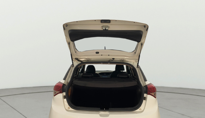 2017 Hyundai Elite i20 ASTA 1.2 (O), Petrol, Manual, 66,441 km, Boot Door Open