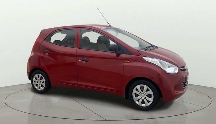 2015 Hyundai Eon MAGNA +, Petrol, Manual, 95,923 km, Right Front Diagonal