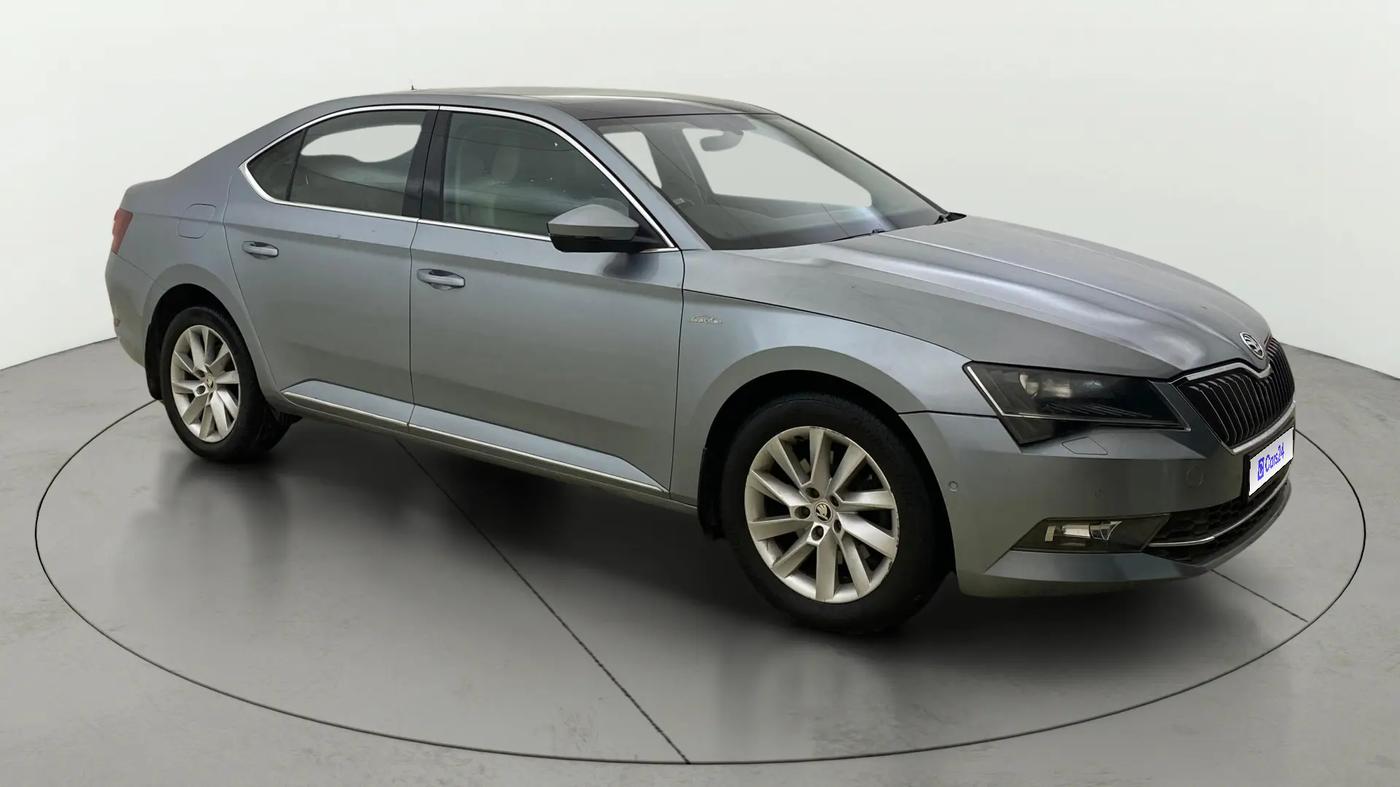 2018 Skoda Superb L&K 1.8 TSI AT, Petrol, Automatic, 70,106 km, SRP