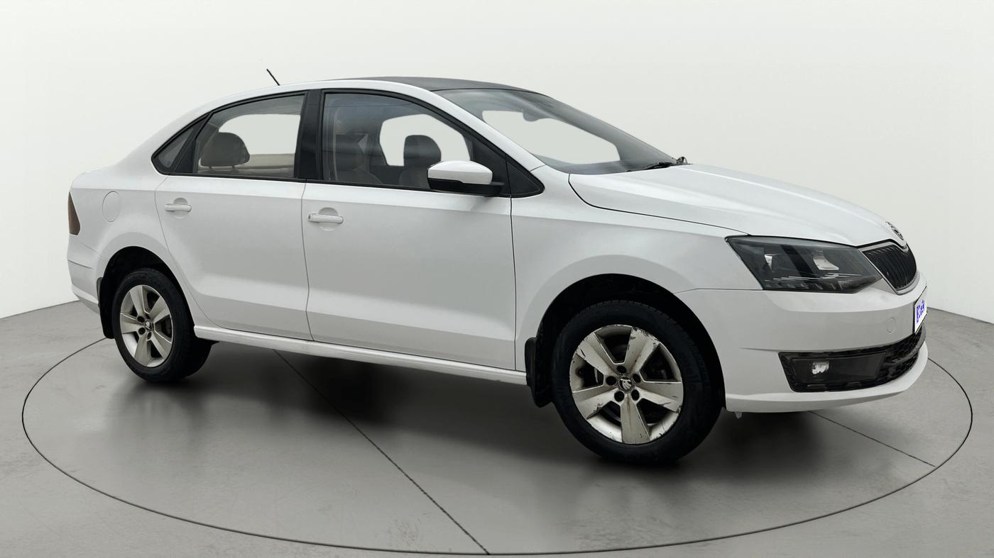 2017 Skoda Rapid 1.6 MPI STYLE PLUS AT, Petrol, Automatic, 1,22,234 km, Right Front Diagonal