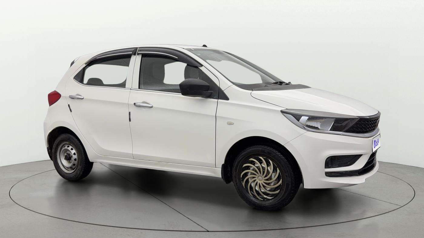 2024 Tata Tiago XE PETROL, Petrol, Manual, 15,368 km, Right Front Diagonal