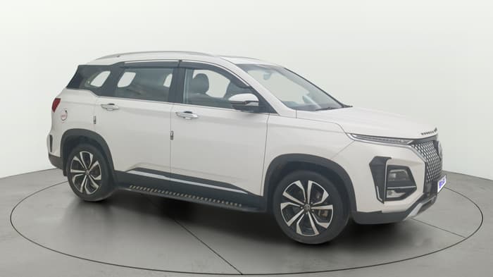 2023 MG HECTOR PLUS SHARP PRO 2.0 TURBO DIESEL 7 STR, Diesel, Manual, 47,488 km, Right Front Diagonal