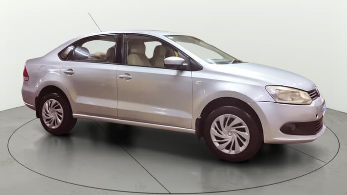 2014 Volkswagen Vento COMFORTLINE 1.6, Petrol, Manual, 1,12,699 km, Right Front Diagonal