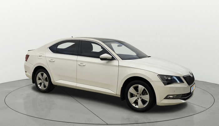 2016 Skoda Superb STYLE 1.8 TSI MT, Petrol, Manual, 48,474 km, Right Front Diagonal