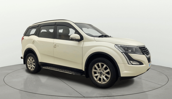 2020 Mahindra XUV500 W9, Diesel, Manual, 78,213 km, Right Front Diagonal