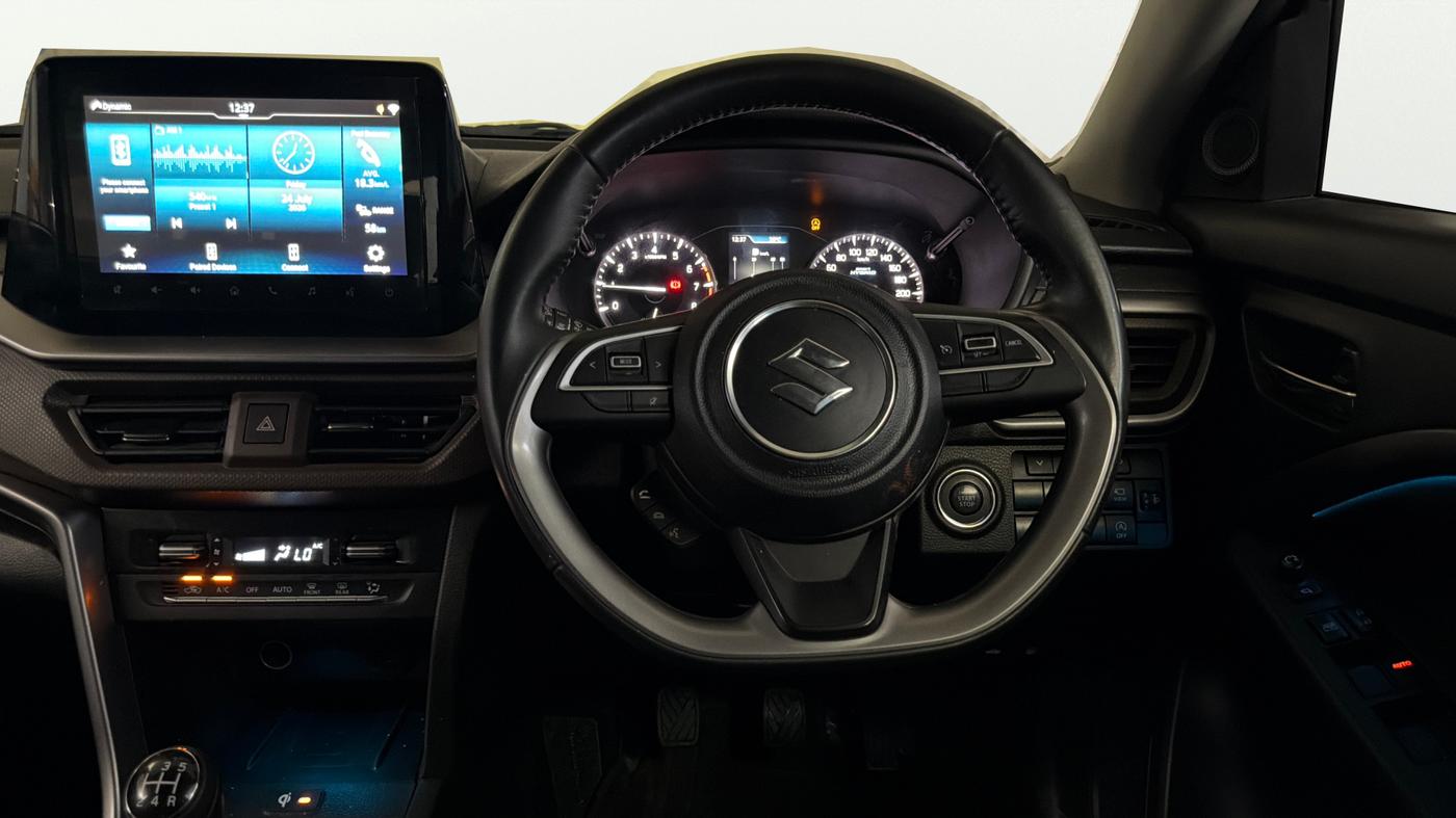 2023 Maruti BREZZA ZXI + SMART HYBRID, Petrol, Manual, 34,825 km, Steering Wheel Close Up