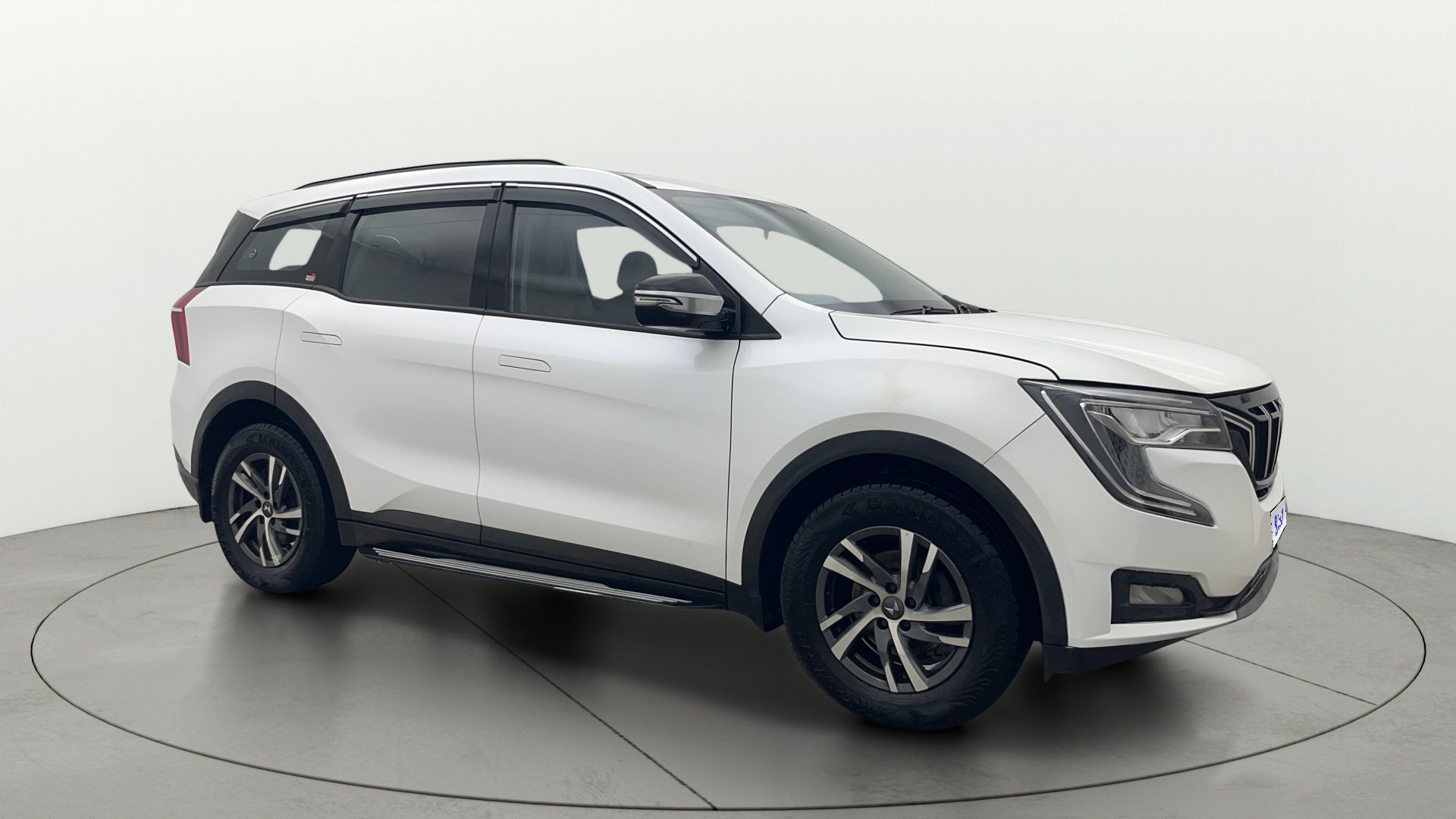 2023 Mahindra XUV700 2021-2026 AX 5 D AT 7 STR 2023 Mahindra XUV700 2021-2026 AX 5 D AT 7 STR
