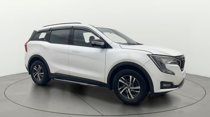 2023 Mahindra XUV700 AX 5 D AT 7 STR, Diesel, Automatic, 1,26,950 km, Right Front Diagonal