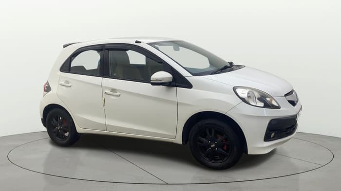 2015 Honda Brio VX AT, Petrol, Automatic, 1,01,243 km, Right Front Diagonal