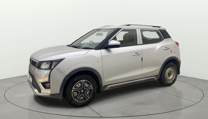2019 Mahindra XUV300 W4 1.2 PETROL, Petrol, Manual, 75,257 km, Left Front Diagonal