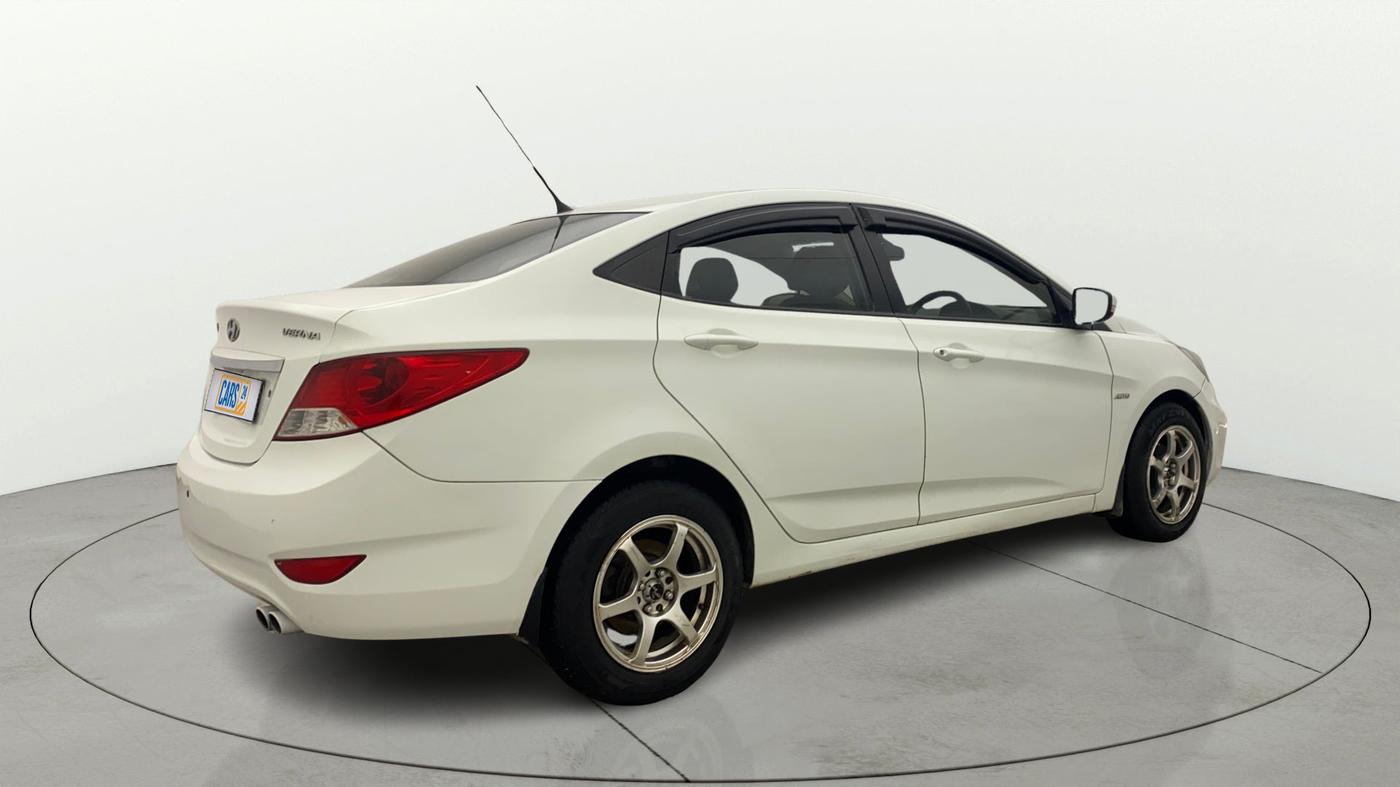 2013 Hyundai Verna FLUIDIC VTVT 1.6 EX AT, Petrol, Automatic, 92,859 km, Right Back Diagonal