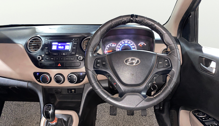 2015 Hyundai Grand i10 SPORTZ 1.1 CRDI, Diesel, Manual, 65,007 km, Steering Wheel Close Up