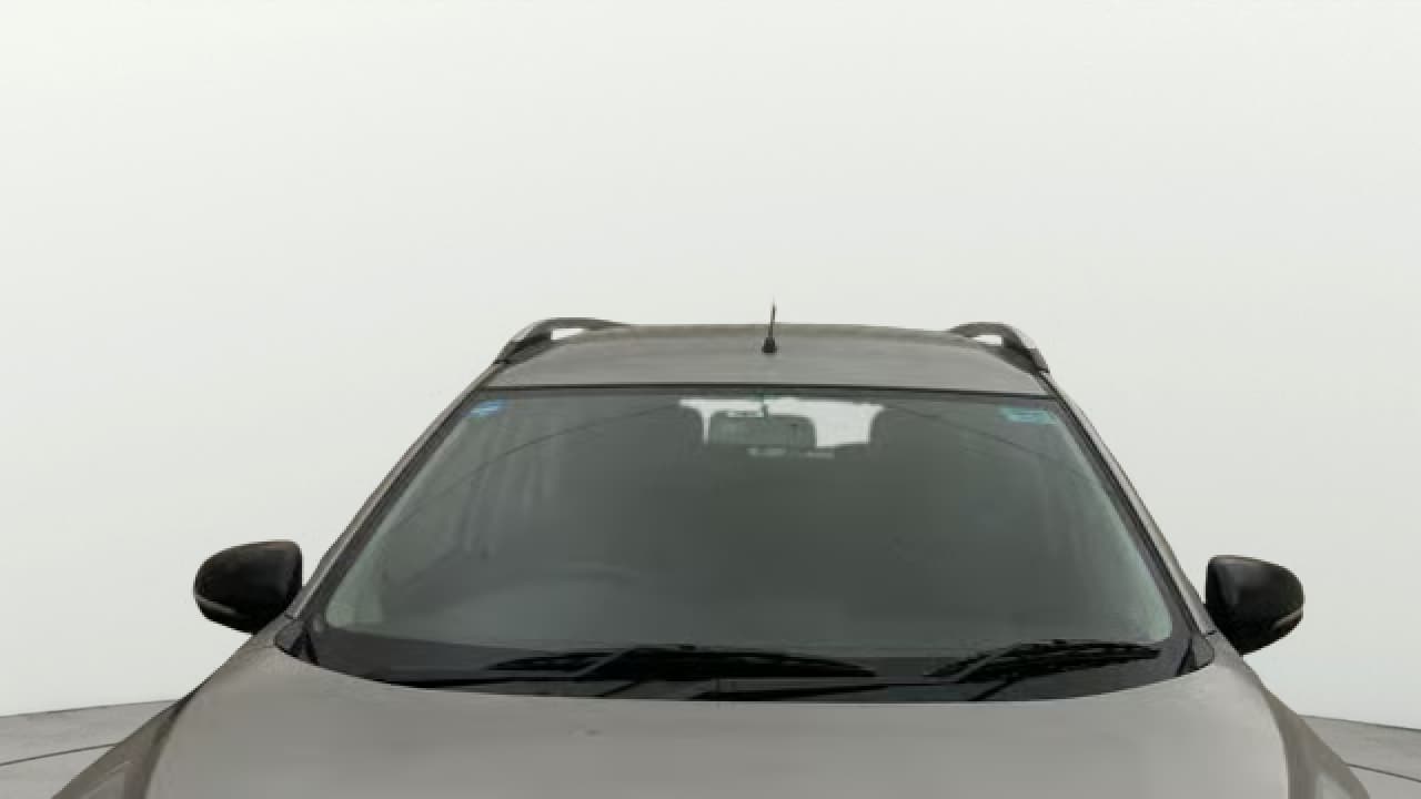 2021 Maruti XL6 ALPHA AT, Petrol, Automatic, 1,16,186 km, Front Windshield