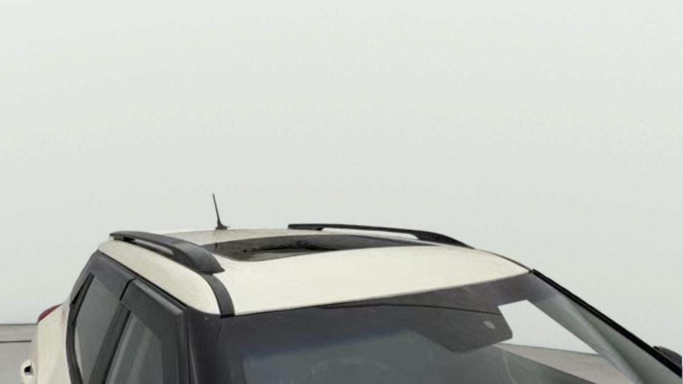 2022 Mahindra XUV300 W8 (O) 1.2 PETROL, Petrol, Manual, 29,859 km, Roof