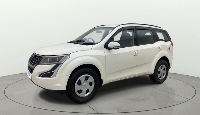 2019 Mahindra XUV500 W5, Diesel, Manual, 85,365 km, Left Front Diagonal