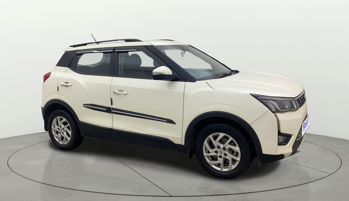 2022 Mahindra XUV300 W8 1.5 DIESEL, Diesel, Manual, 1,02,718 km, SRP