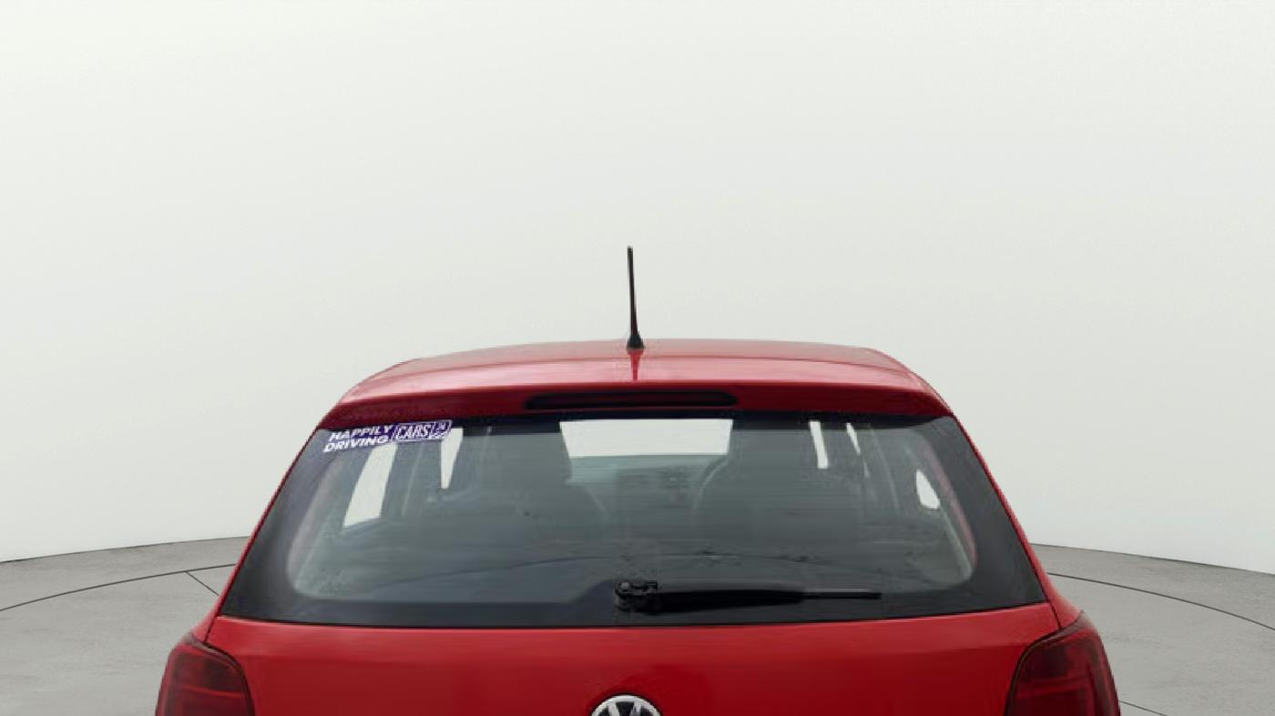 2017 Volkswagen Polo COMFORTLINE 1.2L, Petrol, Manual, 98,958 km, Rear Windshield